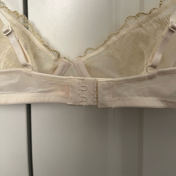 NWOT Crème Su Gold and Cream Mesh Underwired Bra - Picture 4 of 7
